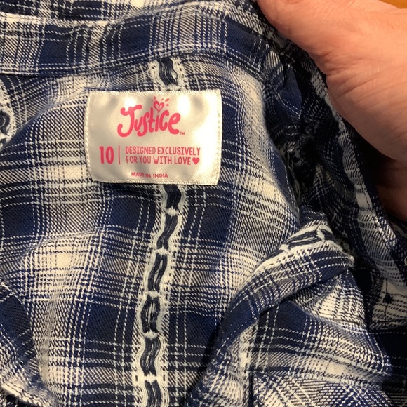 Cute blouse / shirt with details - Picture 2 of 2